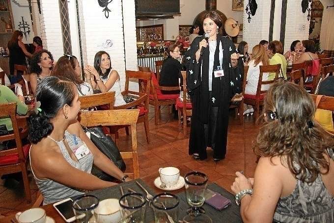Briggita García, durante su intervención ante las decenas de mujeres que asistieron al encuentro.