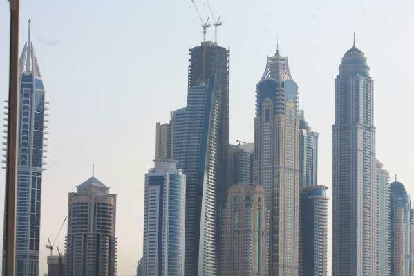 Rascacielos de viviendas en Dubai en la zona de la Marina. (Celia HK)