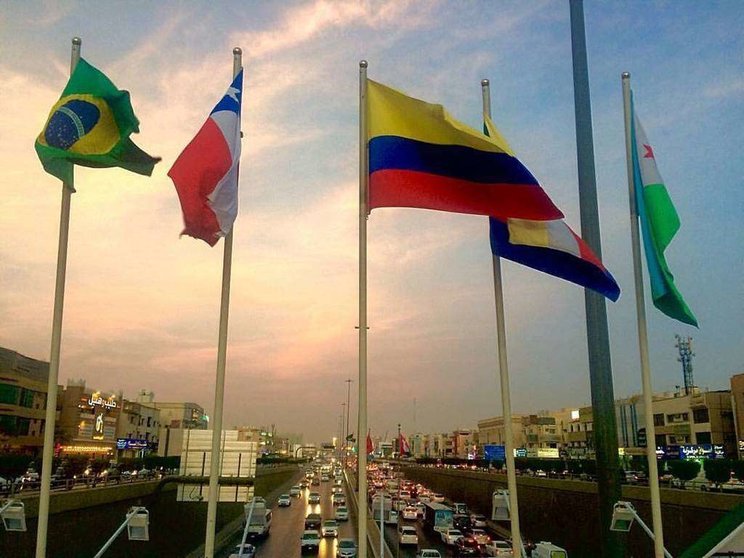 La bandera de Colombia en las calles de Riad. (Gustavo Pérez Figueroa).