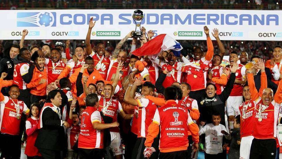 El Santa Fe se ha proclamado brillante campeón de la Copa de Suramérica de fútbol.