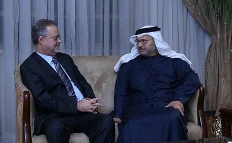 Una imagen del encuentro mantenido entre los ministros de Exteriores de Yemen y Emiratos.