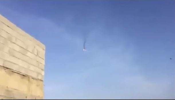 Captura del vídeo de la caída del avión del ejército de Baréin.