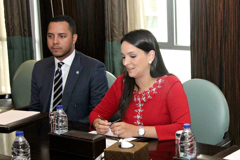 La viceministra de Cooperación de Panamá durante la rueda de prensa hoy en Dubai. (M.P.)