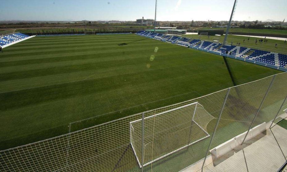 Una imagen del campo de fútbol de Pinatar Arena en Murcia.