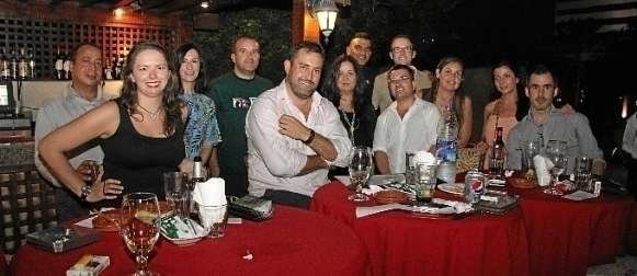 Encuentro de españoles en Dubai celebrado el pasado mes de junio en el restaurante Seville's.