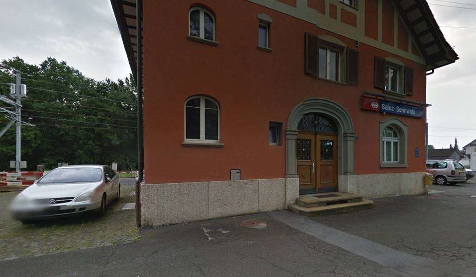 Estación de Salez-Sennwald, donde se encuentra detenido el tren que ha sufrido el ataque. (Google Map)