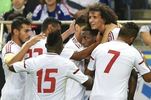 La selección de fútbol de Emiratos celebra uno de los goles conseguido ante Japón, este jueves.