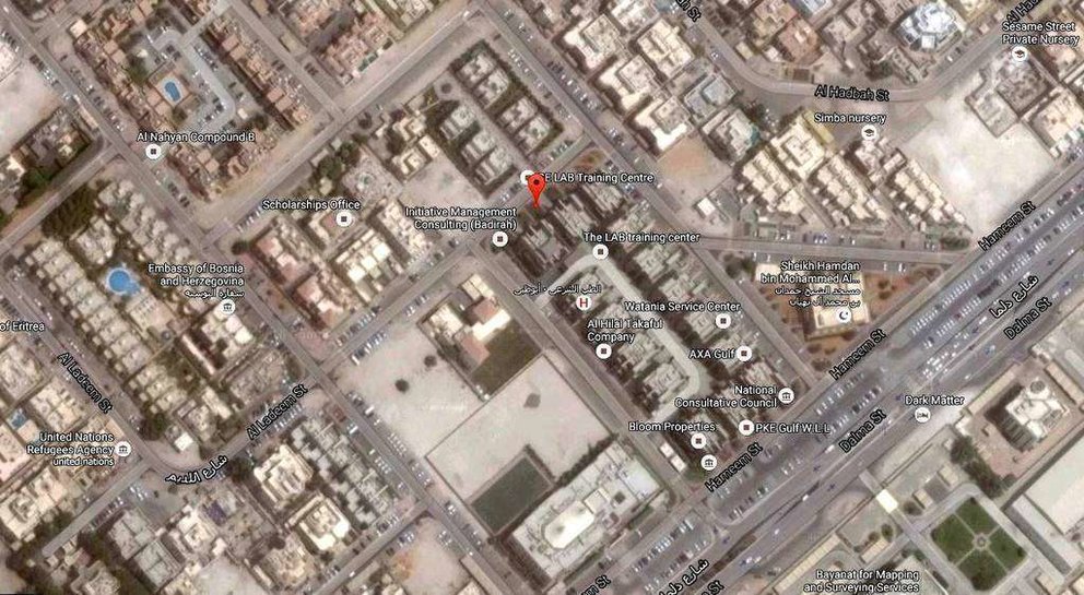 La nueva sede de la Embajada de España en Abu Dhabi estará situada donde marca el símbolo en rojo. (Google Map)
