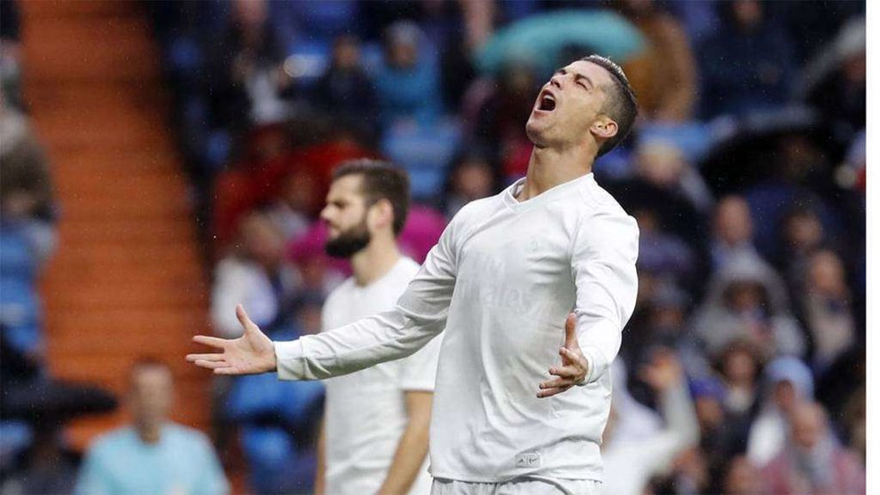 Ronaldo en un momento del encuentro que su equipo disputó este sábado en Gijón.