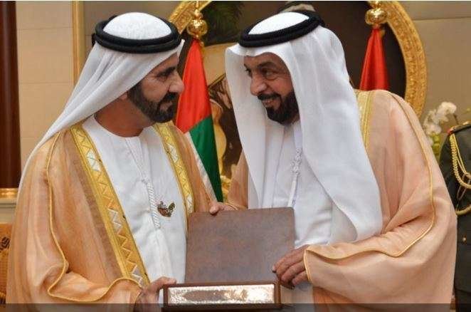 El presidente de Emiratos junto al gobernador de Dubai.