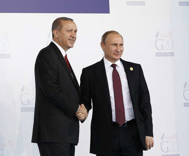 El presidente turco, Recep Tayyip Erdogan, y el presidente ruso, Vladimir Putin, en una imagen de archivo.