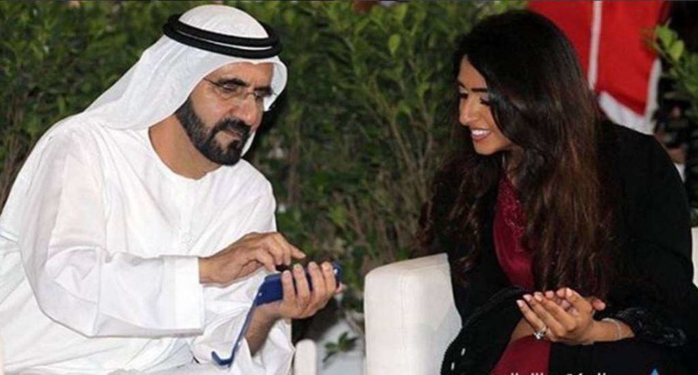 El gobernador de Dubai junto a su hija la jequesa Maryam.