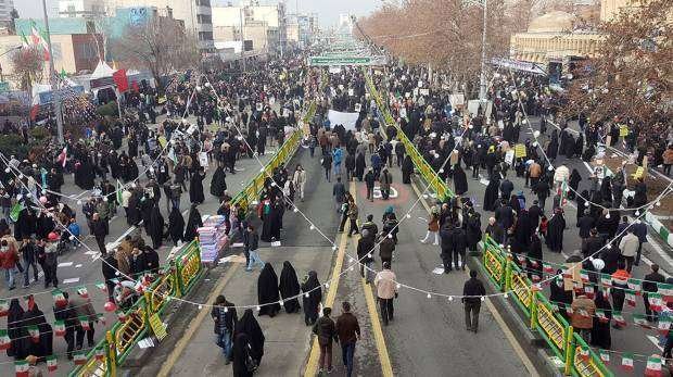 Las manifestaciones sucedieron en Irán con motivo del aniversario de la Revolución Islámica.