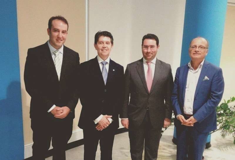 De izquierda a derecha, Ioannis Antzus Ramos, Rafael Arismendy, Faihan Al-Fahyez Chaljub y Lance de Massi. (EL CORREO)