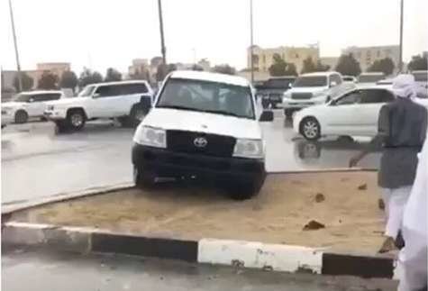 Una captura del vídeo de conducción imprudente en Abu Dhabi.