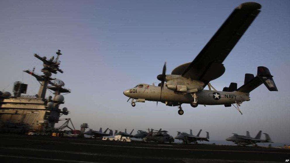 En la imagen de AP, el portaaviones de la Marina de Estados Unidos George HW Bush en el Golfo Arábigo en 2014.