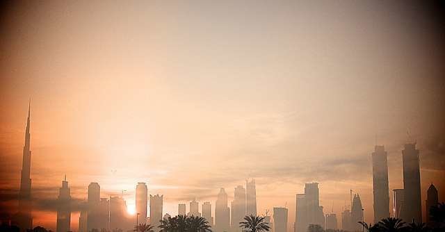 Amanecer en Dubai. (Jeff Attaway, Flickr)