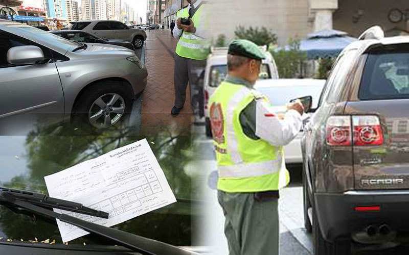 Un funcionario sanciona una infracción de tráfico en Dubai. (Fuente externa)