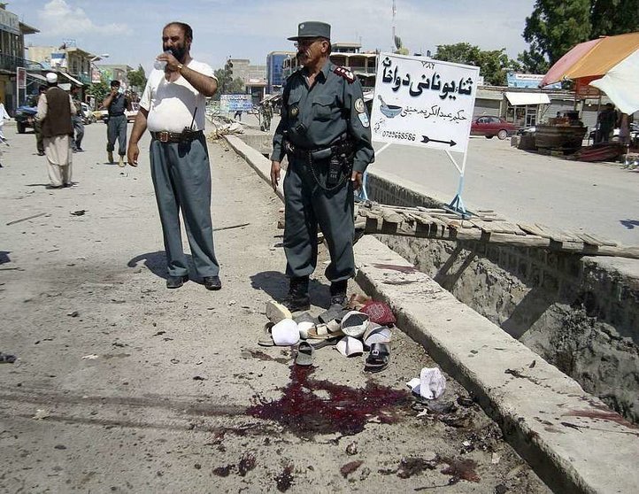 Fuerzas de seguridad tras un atentado en Khost (Afganistán). (Khaama Press)