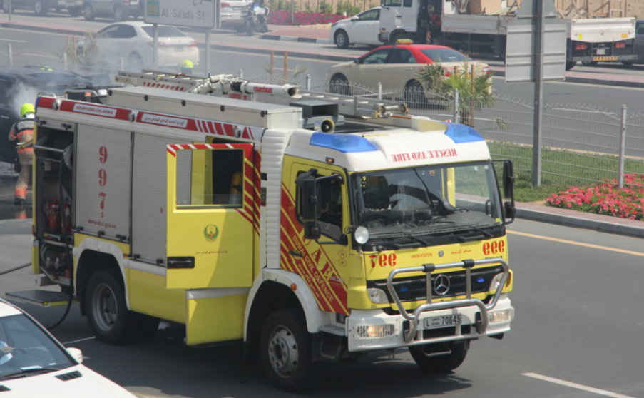 Un vehíeculo de Defensa Civil de Dubai. (EL CORREO)