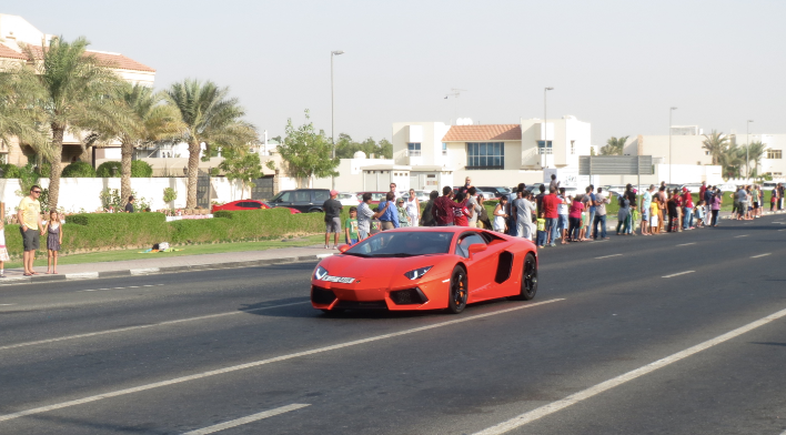 Imagen de un coche en Dubai. (ELCORREO)