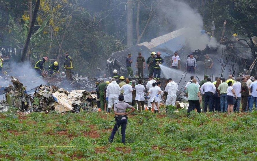  Imagen tomada en la zona donde se ha estrellado un avión de Cubana de Aviación después de despegar del aeropuerto José Martí de La Habana. AFP/Adalberto Roque
