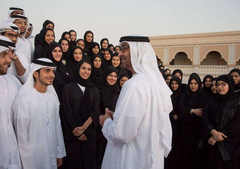 El príncipe heredero de Abu Dhabi celebra el Día de la Juventud en Dubai.