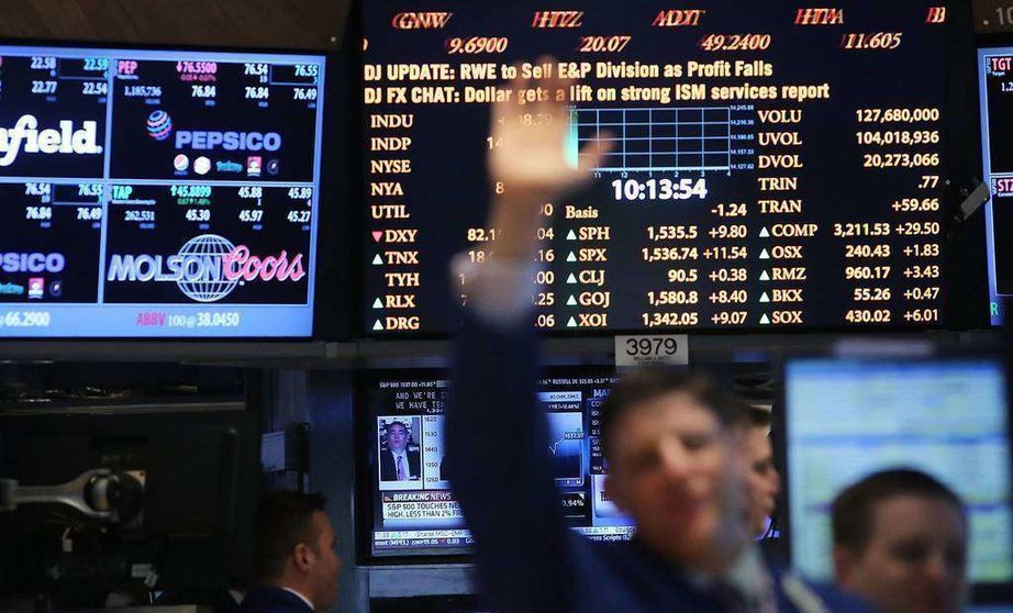 Las bolsas y los mercados del mundo caen tras la victoria de Trump.