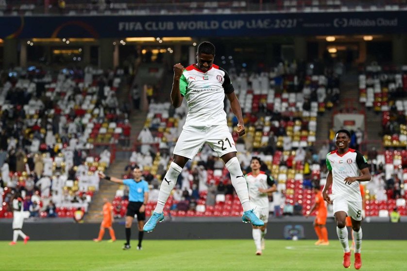 Un futbolista de Al Jazira celebra uno de los goles. (WAM)