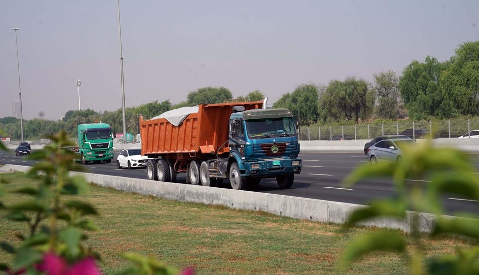 Camiones en una carretera de Dubai. (RTA)