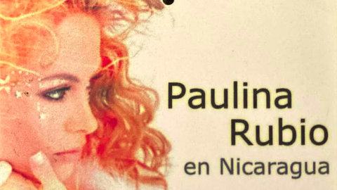 Detalle de la boleta VIP para el concierto que Paulina Rubio protagonizó en Managua en el año 2004.