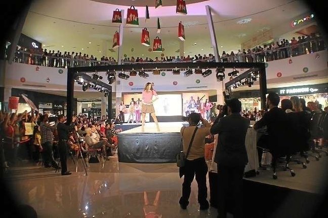 Concurso de belleza Star Hunt 2015, que tuvo lugar en Dubai Outlet Mall con la organización de LS Productions