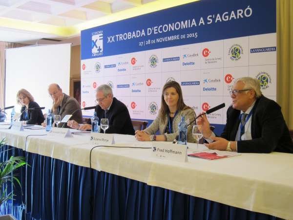 La mesa sobre globalización y marca en el XX Encuentro de Economía en S'Agaró.