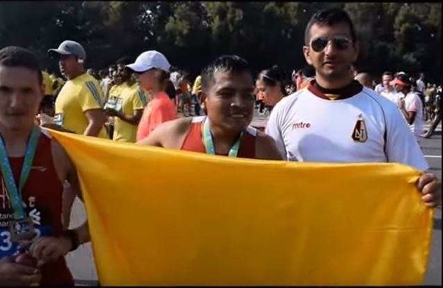 Parte de la Delegación Colombiana en el Maratón de Dubai 2016.