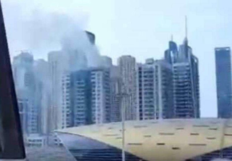 El fuego afectó al edificio Diamond 4 de Dubai Marina.