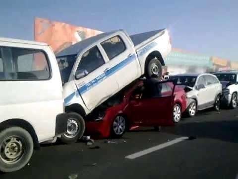 Imagen de un accidente en  Al Khail Road en Dubai.