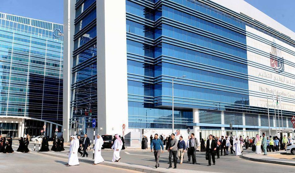 Sede de ADEC en Abu Dhabi.