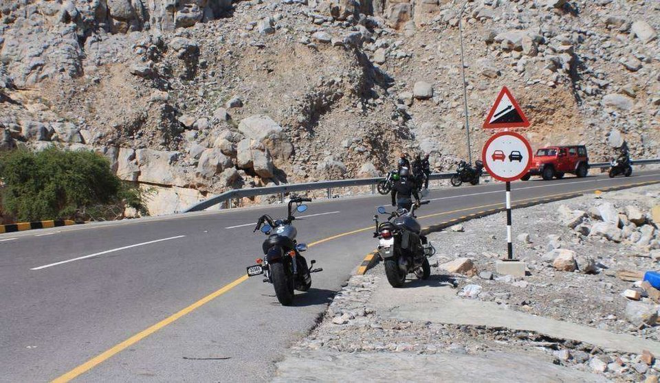 Las motos podrán tener su propio carril en carreteras de Dubai.