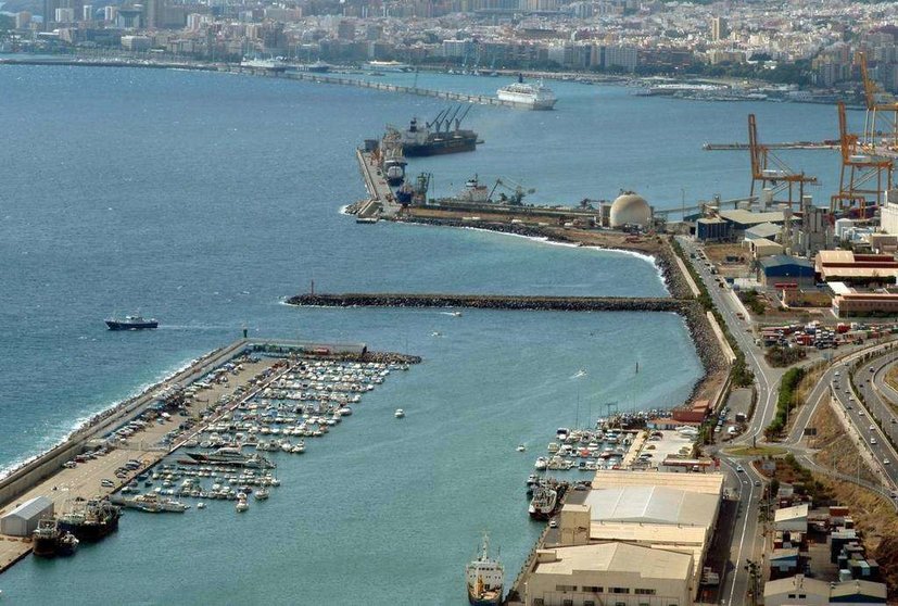 Imagen general del puerto español de Santa Cruz de Tenerife.