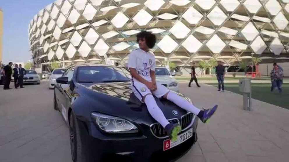 BMW lanzó un anuncio con el Al Ain Football Club.