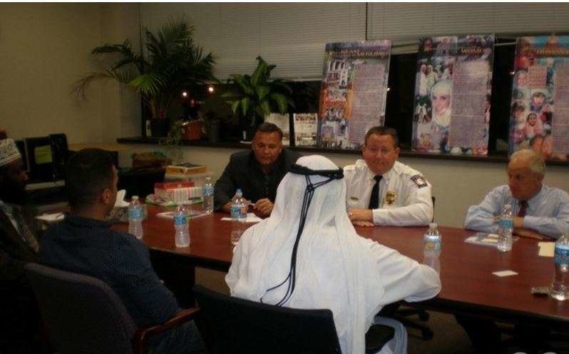 Un momento de la reunión entre las autoridades de Estados Unidos y el ciudadano de EAU.