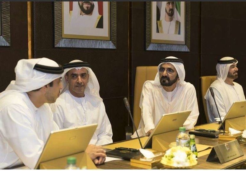 El jeque Mohammed durante la reunión con el Gabinete de EAU.