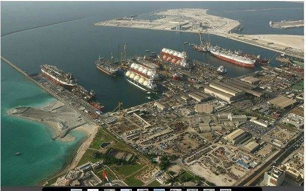 Una imagen aérea del astillero en Bur Dubai.