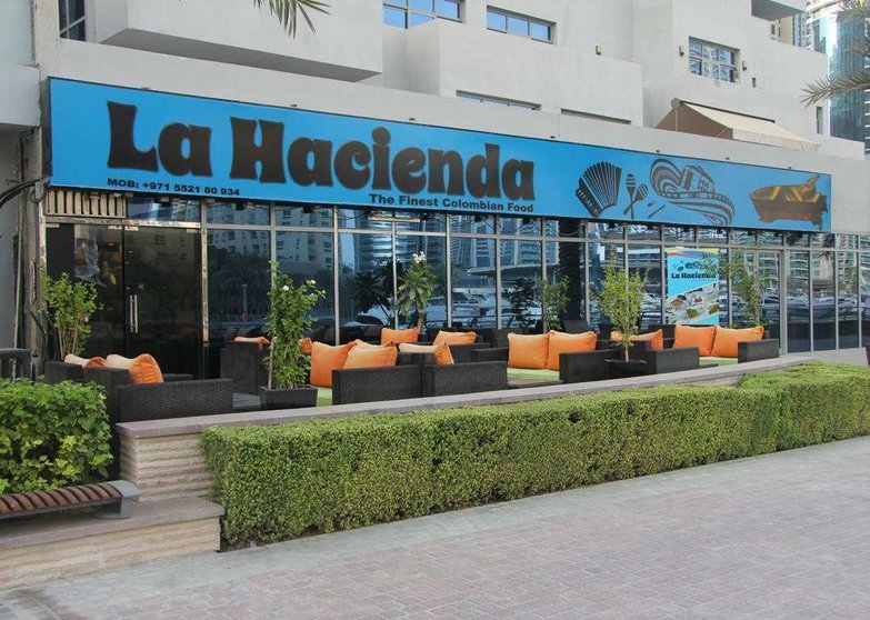 Espectacular terraza del restaurante colombiano La Hacienda, situado en Dubai Marina. (EL CORREO)