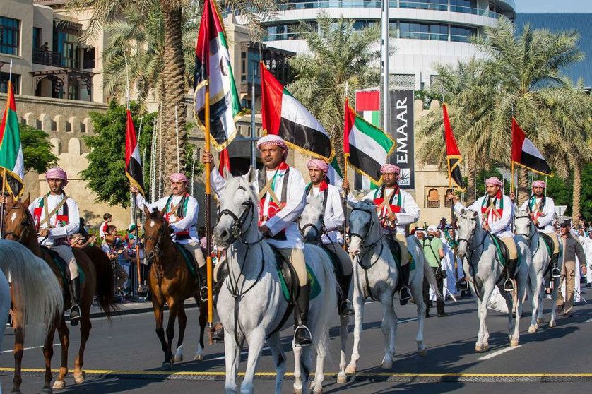 Un desfile en el Día Nacional de Emiratos.