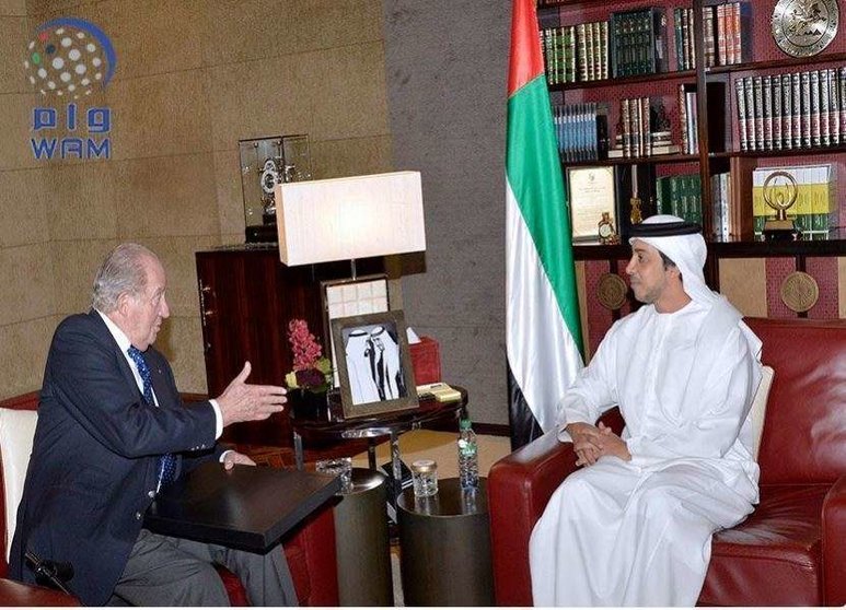 El Rey Juan Carlos I y el ministro de Asuntos Presidenciales de EAU.
