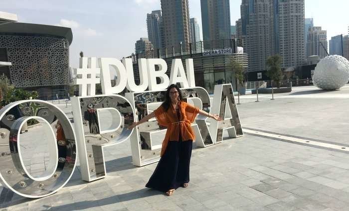 María Ollero, ante la Ópera de Dubai. (Cedida)