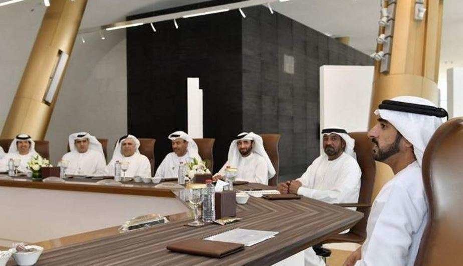 El jeque Hamdan durante la reunión en la Casa de la Unión de Dubai.