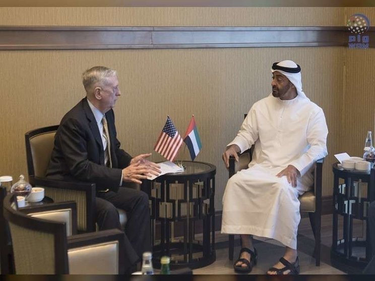 El príncipe heredero de Abu Dhabi recibió al Secretario de Defensa de Estados Unidos, James Mattis.