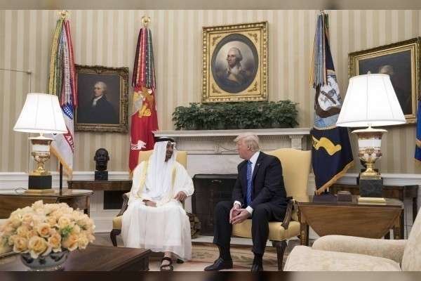Donald Trump y el príncipe heredero de Abu Dhabi este lunes en la Casa Blanca.